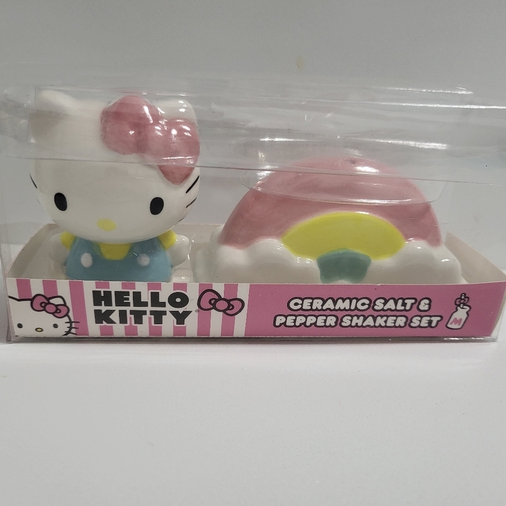 Hello Kitty Pink and White Salt & Pepper Shaker Set